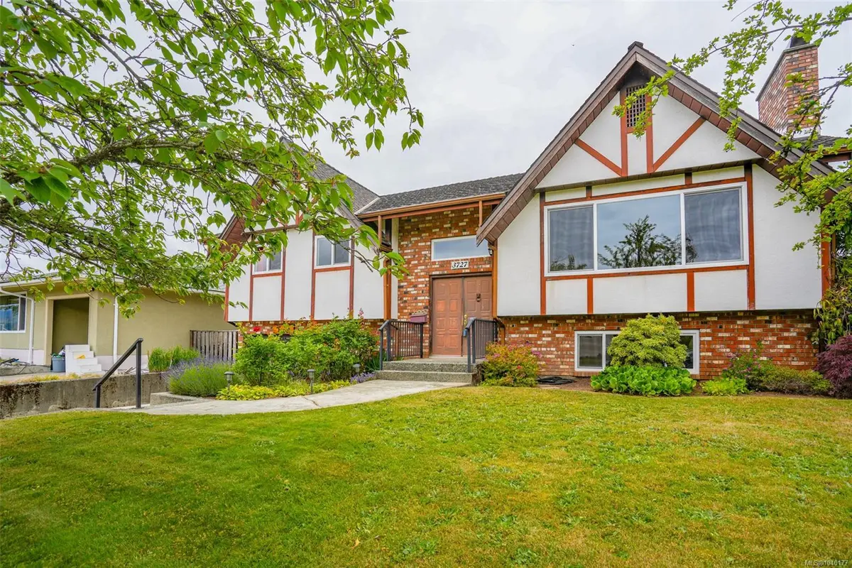 3727 Maitland St, Port Alberni BC V9Y 3X4