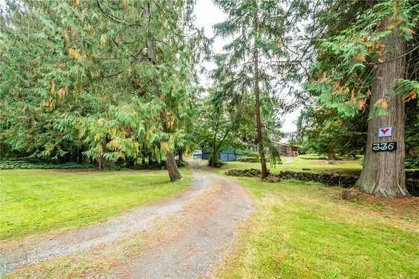 336 Hemlock Ave, Gabriola Island BC V0R 1X1 - 3 bed, 3 bath property for sale in Gabriola Island