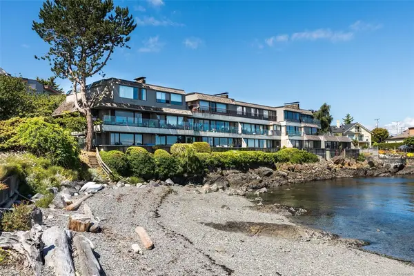 1211 Beach Dr #103, Oak Bay BC V8S 2N4 - 3 bed, 2.0 bath in Oak Bay