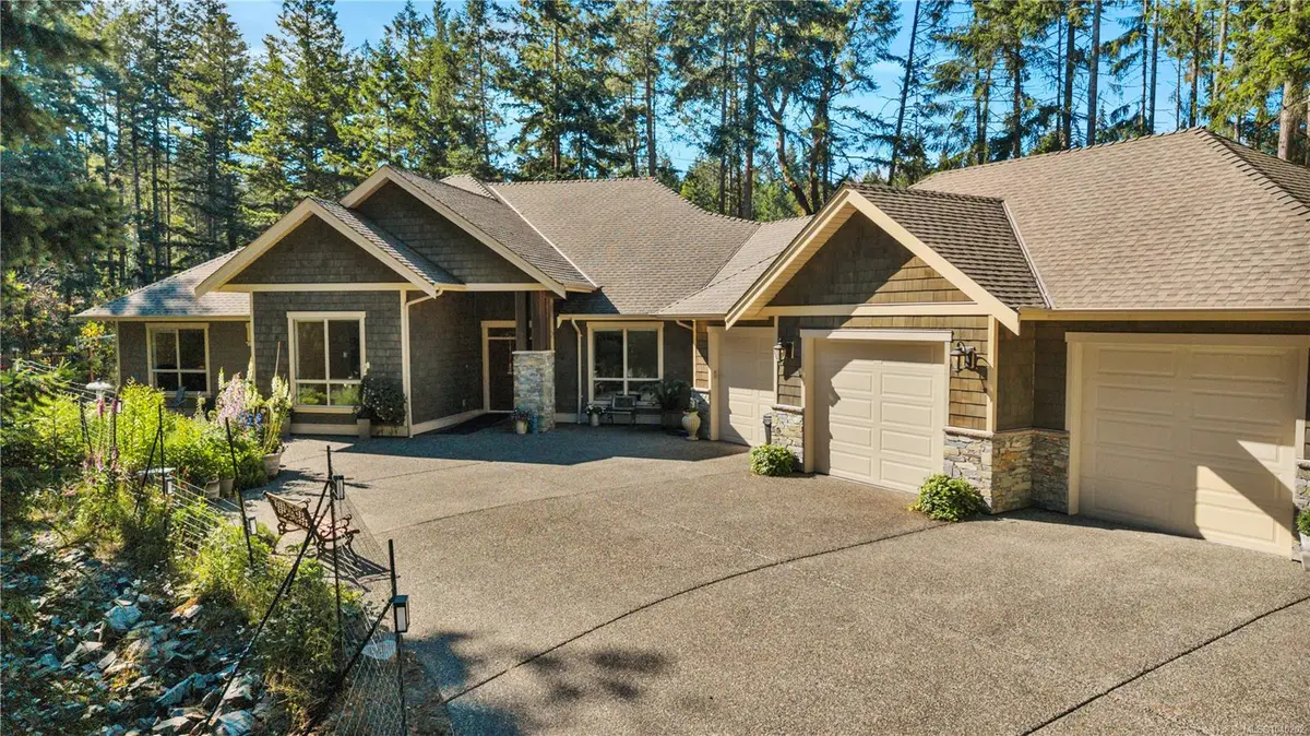 1793 Stewart Rd, Nanoose Bay BC V9P 9E7