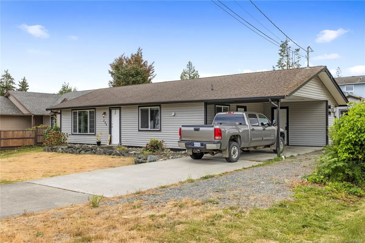 206 Stanford Ave, Parksville BC V9P 1L7
