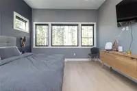 View 16