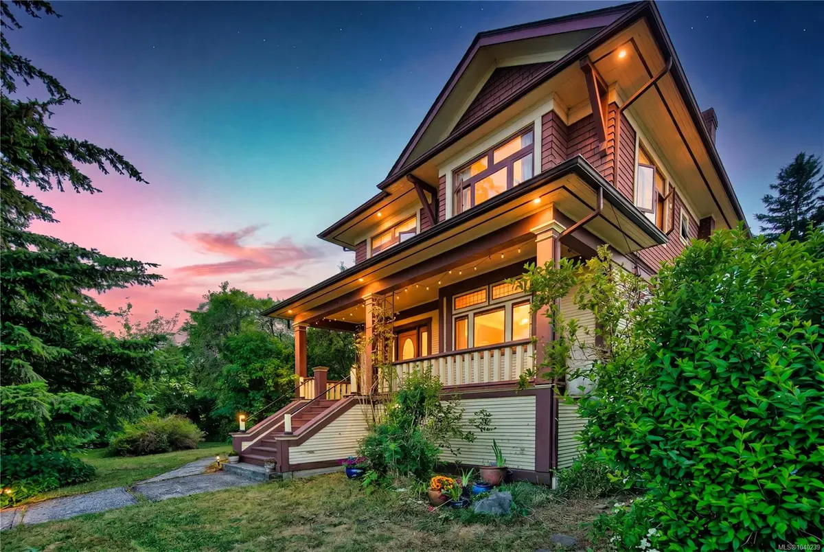 115 Machleary St, Nanaimo BC V9R 2G5
