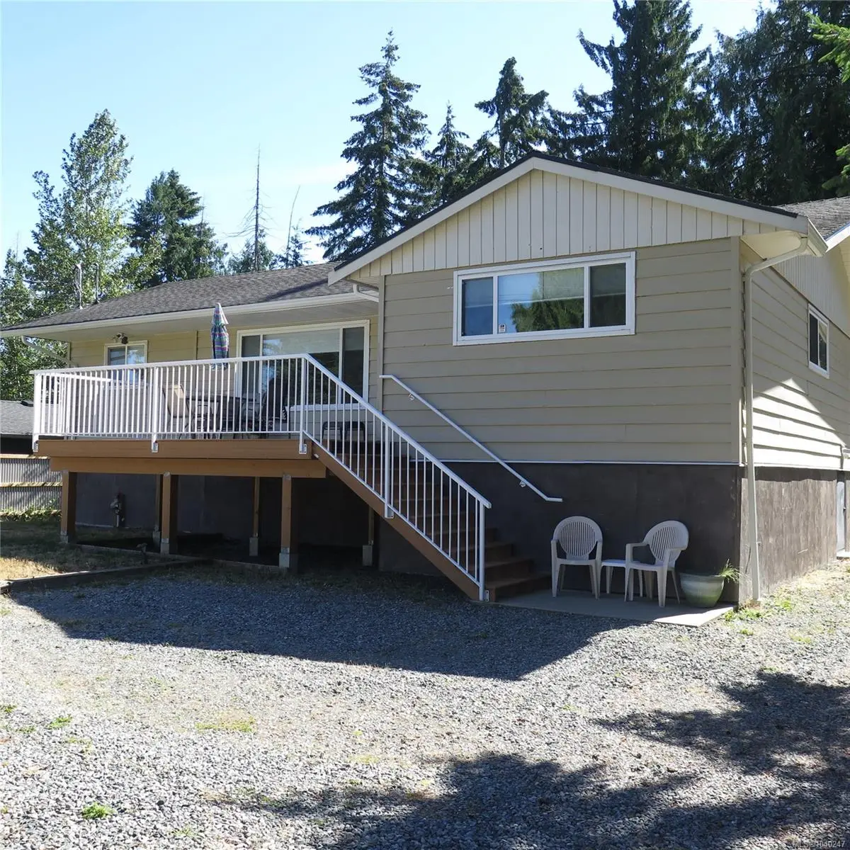 2128 Thomas Park Dr, Nanaimo BC V9X 1K2