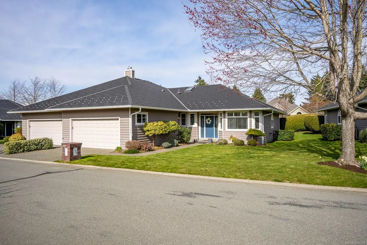 3399 Crown Isle Dr #237, Courtenay BC V9N 9X7