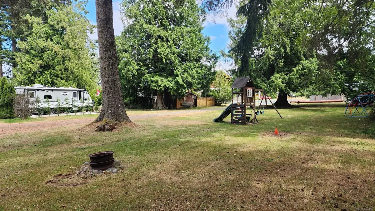 6050 Island Hwy W #34, Qualicum Beach BC V9K 2E1