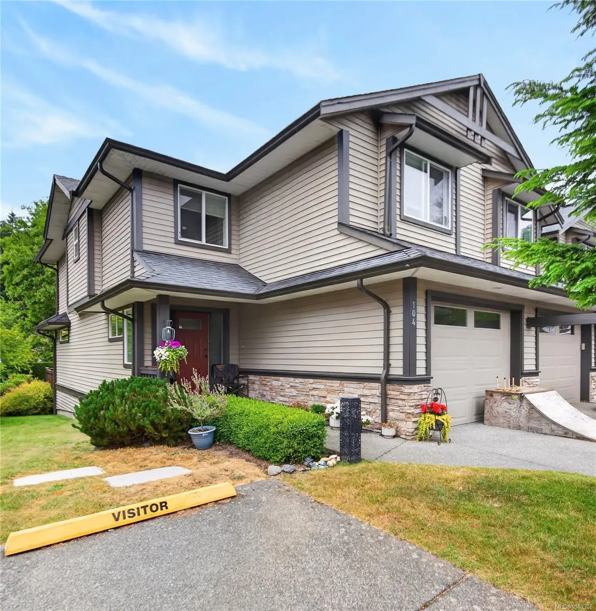 4699 Muir Rd #104, Courtenay BC V9N 6A4