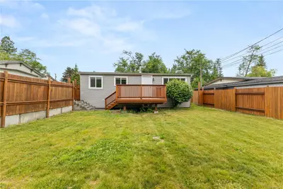 1870 McDonald Rd, Campbell River BC V9W 5K1
