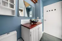 View 32