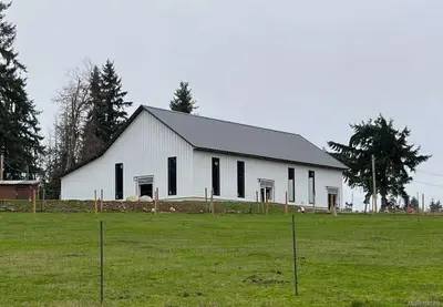 981 Pratt Rd, Hilliers BC V9K 1W5