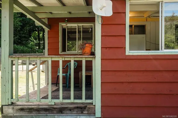 205 East Point Rd, Saturna Island BC V0N 2Y0 - 2 bed, 1.0 bath in Saturna Island