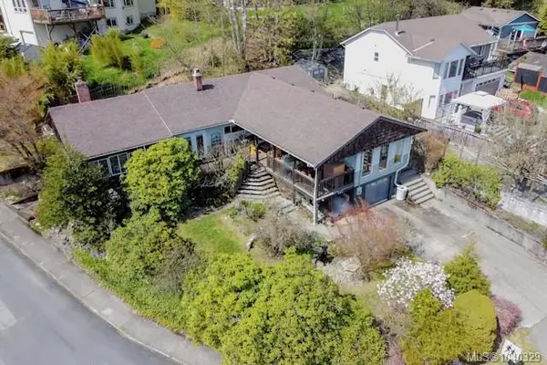 139 North Shore Rd, Lake Cowichan BC V0R 2G0 - 4 bed, 3.0 bath in Lake Cowichan