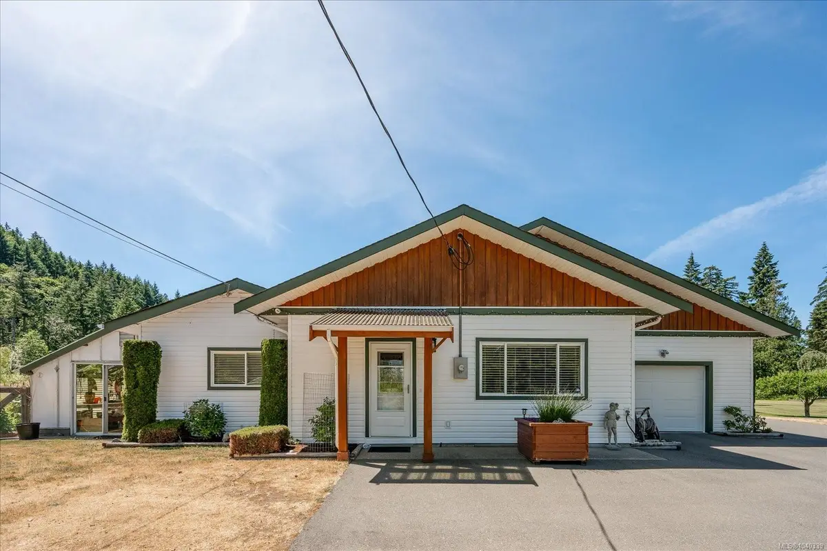 1099 Popham Rd, Parksville BC V9P 2T3
