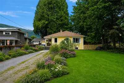 15 King George St S, Lake Cowichan BC V0R 2G0