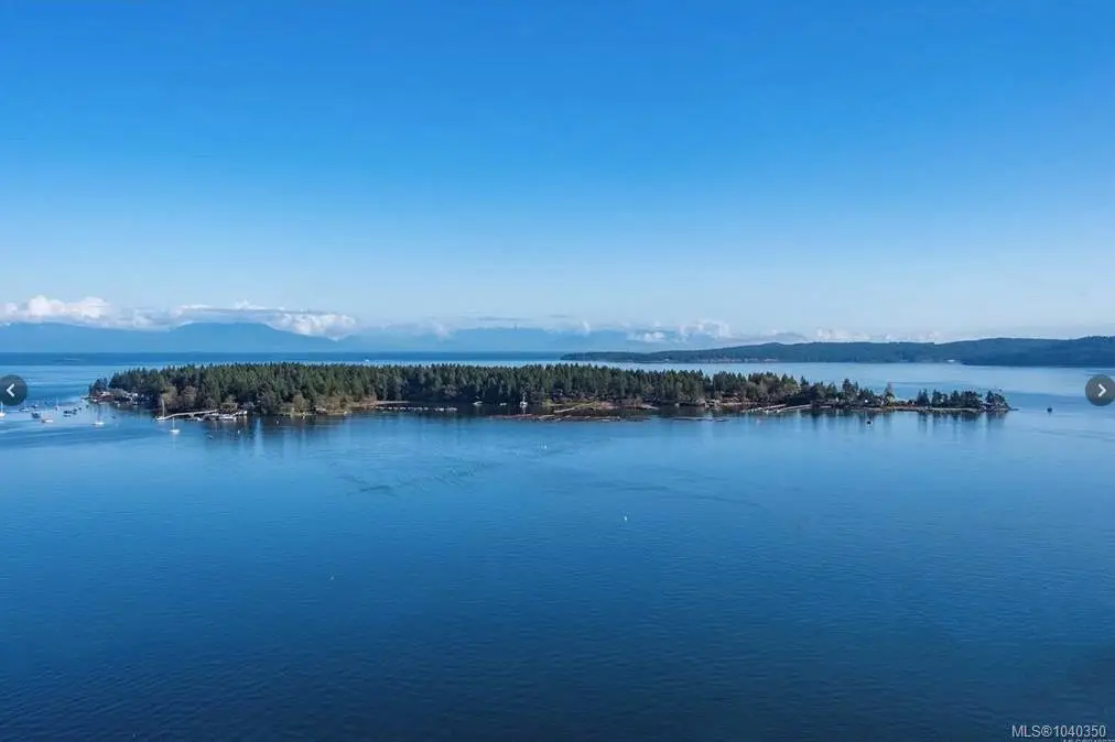 19 Captain Morgans Blvd, Protection Island BC V9R 6R1