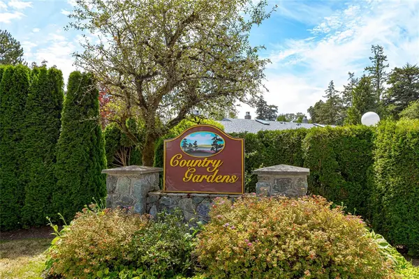 4140 Interurban Rd #2, Saanich BC V8Z 6W7 - 2 bed, 2.0 bath in Saanich