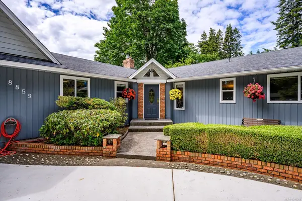 8859 HENDERSON Ave, Black Creek BC V9J 1A6 - 3 bed, 3.0 bath in Black Creek