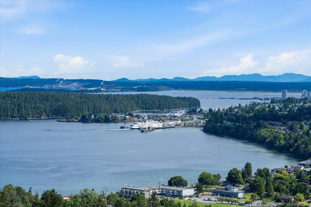 3375 Edgewood Dr, Nanaimo BC V9T 5V2