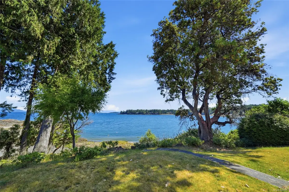 1518 Haida Way, Nanoose Bay BC V9P 9B5