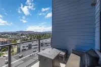 View 32