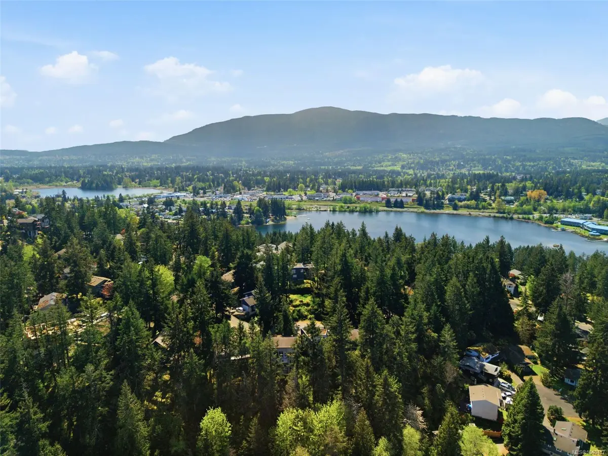 541 Charfinch Pl, Nanaimo BC V9T 5A4