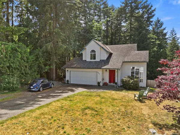 2466 Galland Rd, Shawnigan Lake BC V0R 2W0 - 3 bed, 3.0 bath in Shawnigan Lake