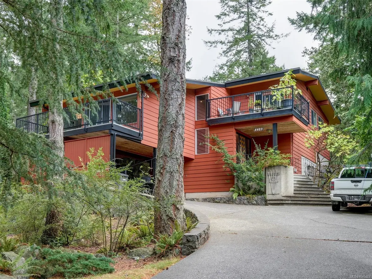 4482 Emily Carr Dr, Saanich BC V8X 2N6