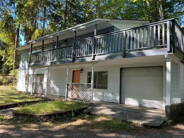 1154 2nd Ave, Ladysmith BC V9G 1A4 - 5 bed, 2.0 bath in Ladysmith
