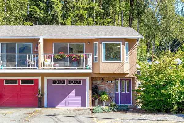 231 North Shore Rd, Lake Cowichan BC V0R 2G0 - 3 bed, 2 bath property for sale in Lake Cowichan