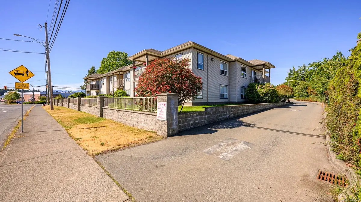 2525 Fitzgerald Ave #102, Courtenay BC V9N 6J4