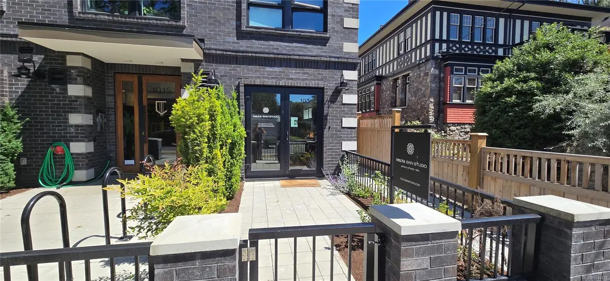 1015 Cook St #103, Victoria BC V8V 3Z6