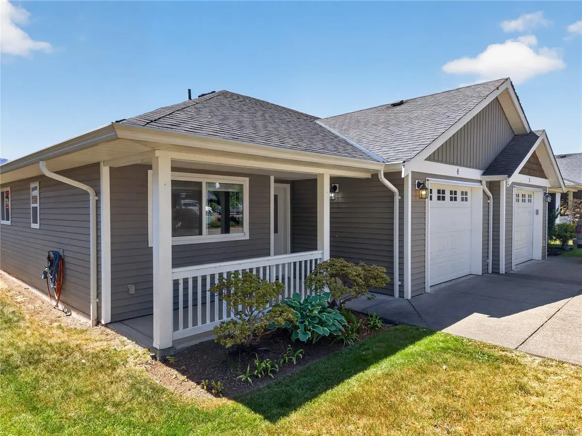 3400 Coniston Cres #6, Cumberland BC V0R 1S0