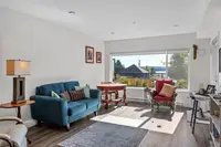 View 10