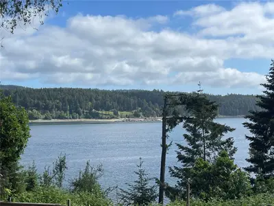 1364 Leask Rd, Nanaimo BC V9X 1P8