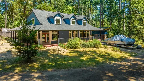 8 Pirate Pl, Protection Island BC V9R 6R1 - 4 bed, 3.0 bath in Protection Island