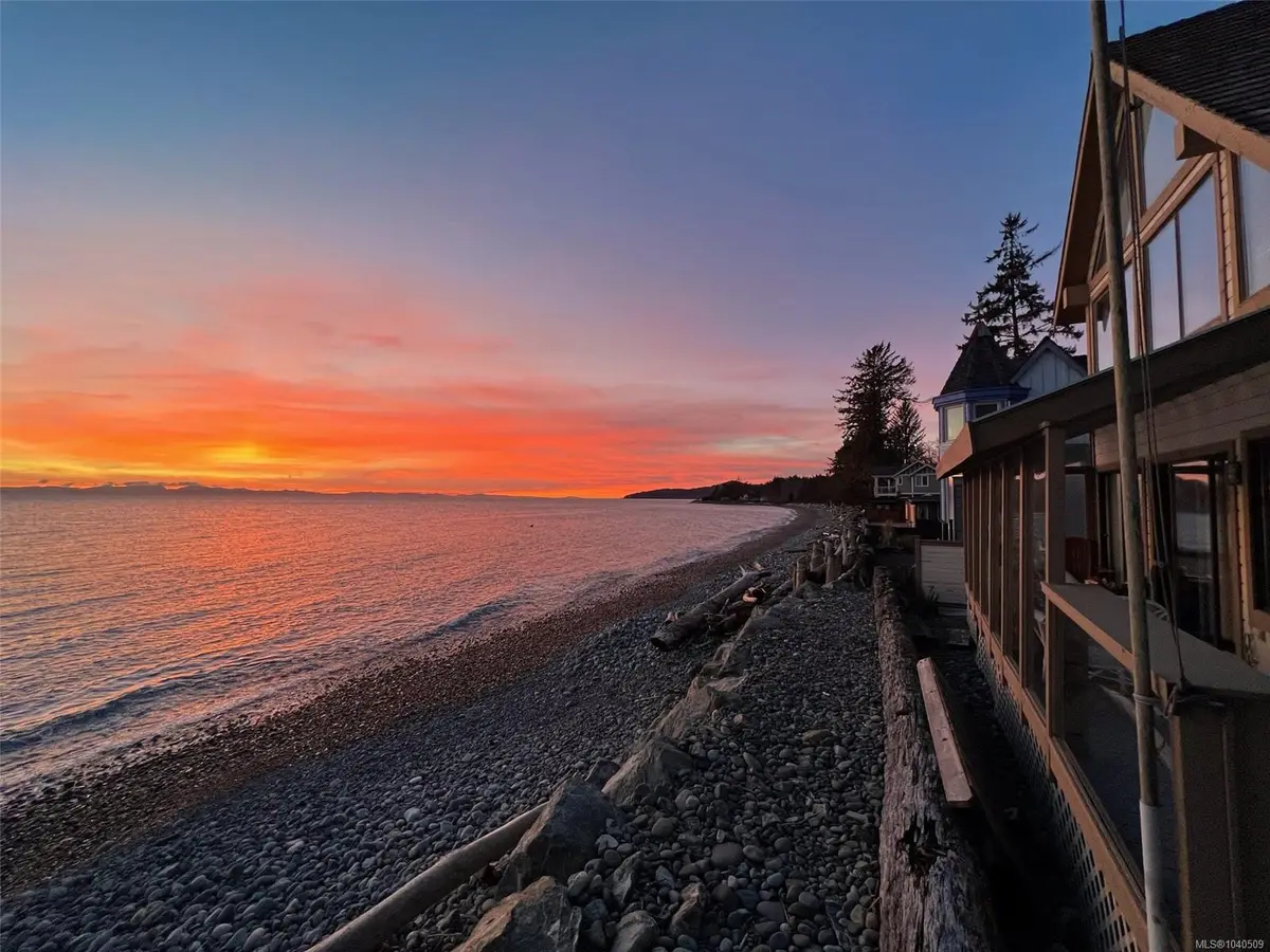 8719 West Coast Rd, Sooke BC V9Z 1H2