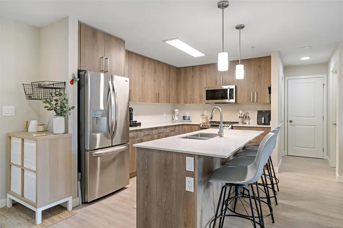 110 Presley Pl #311, View Royal BC V9B 0Z1