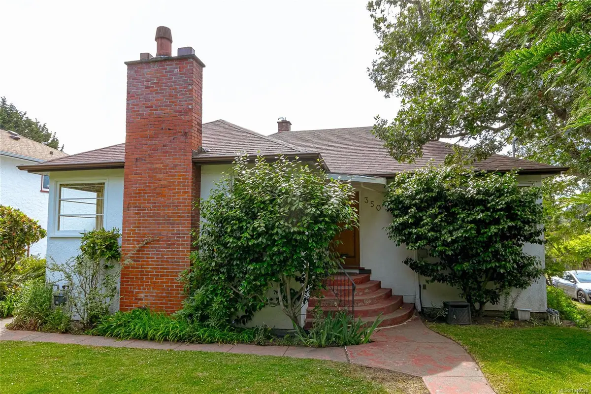 350 Foul Bay Rd, Victoria BC V8S 4G7