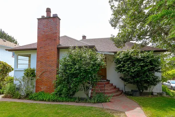 350 Foul Bay Rd, Victoria BC V8S 4G7 - 4 bed, 2.0 bath in Victoria