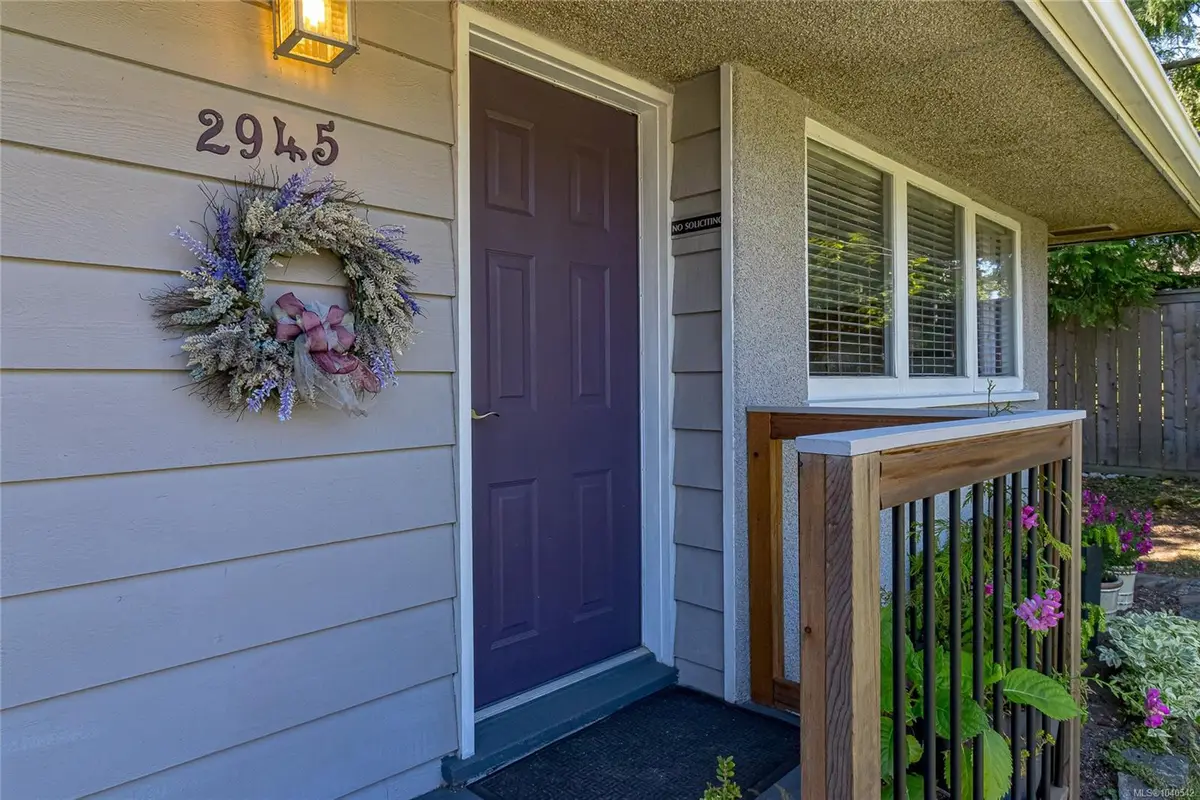2945 Dysart Rd, Saanich BC V8Z 5P2