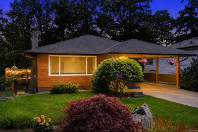 1299 Camrose Cres, Saanich BC V8P 1N6