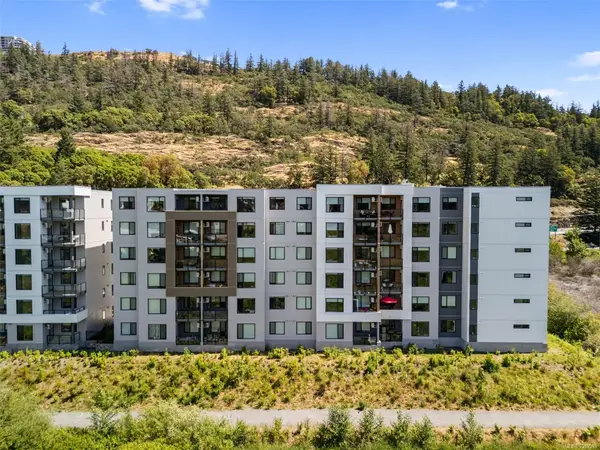 1361 Goldstream Ave #613, Langford BC V9B 7B4 - 2 bed, 2.0 bath in Langford
