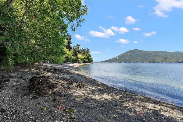 1356 Lands End Rd, North Saanich BC V8L 5K1 - 3 bed, 3.0 bath in North Saanich