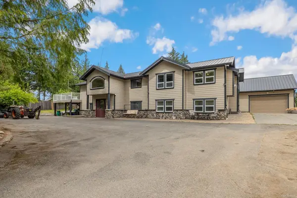 3445 Cobble Hill Rd, Cobble Hill BC V0R 1L5 - 5 bed, 4 bath property for sale in Cobble Hill