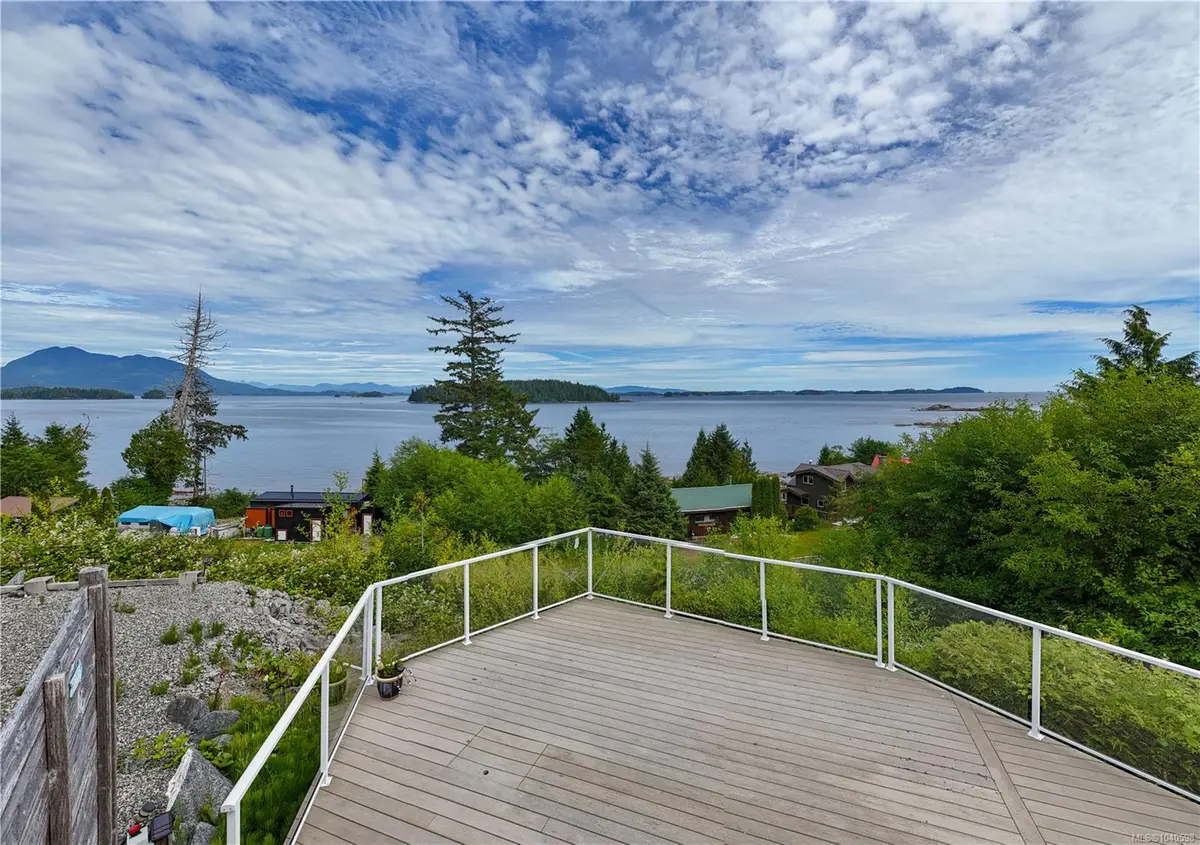 1073 Fifth Ave, Ucluelet BC V0R 3A0