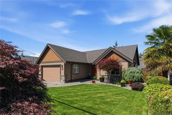 736 Temple St, Parksville BC V9P 1A9 - 3 bed, 2 bath property for sale in Parksville