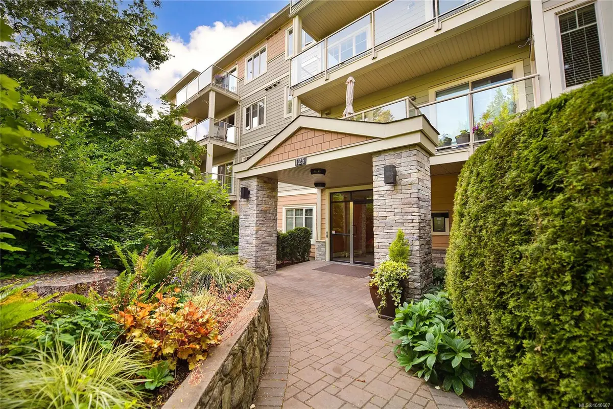 125 Aldersmith Pl #205, View Royal BC V9A 7M7