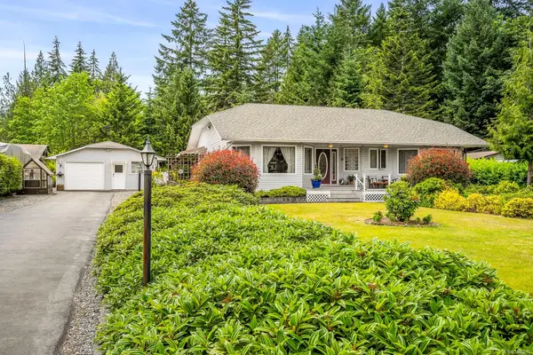 6531 MYSTERY BEACH Rd, Fanny Bay BC V0R 1W0 - 3 bed, 3.0 bath in Fanny Bay