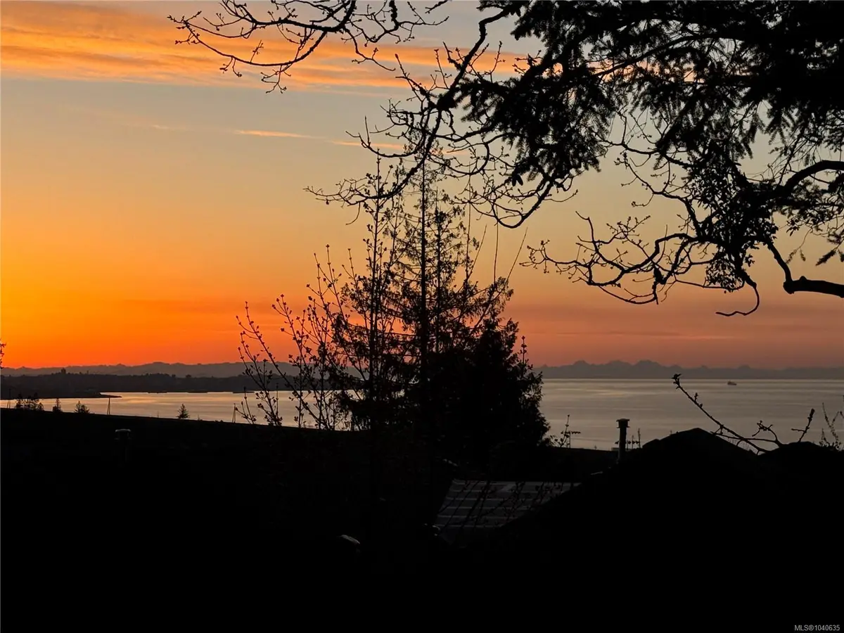 486 Royal Bay Dr #18, Colwood BC V9C 4L6