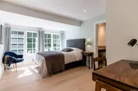 View 32